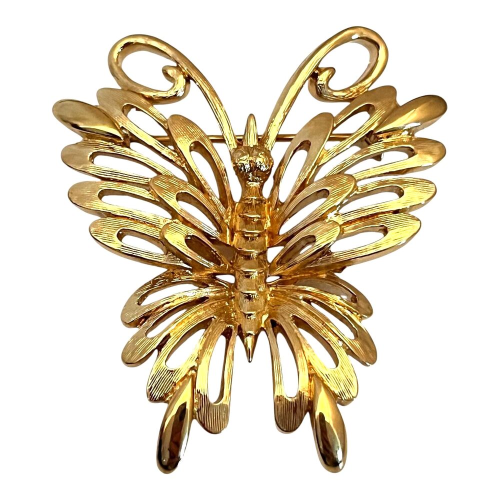 Vintage 1970s Monet Butterfly Brooch Gold Tone Figural Pin - 12S